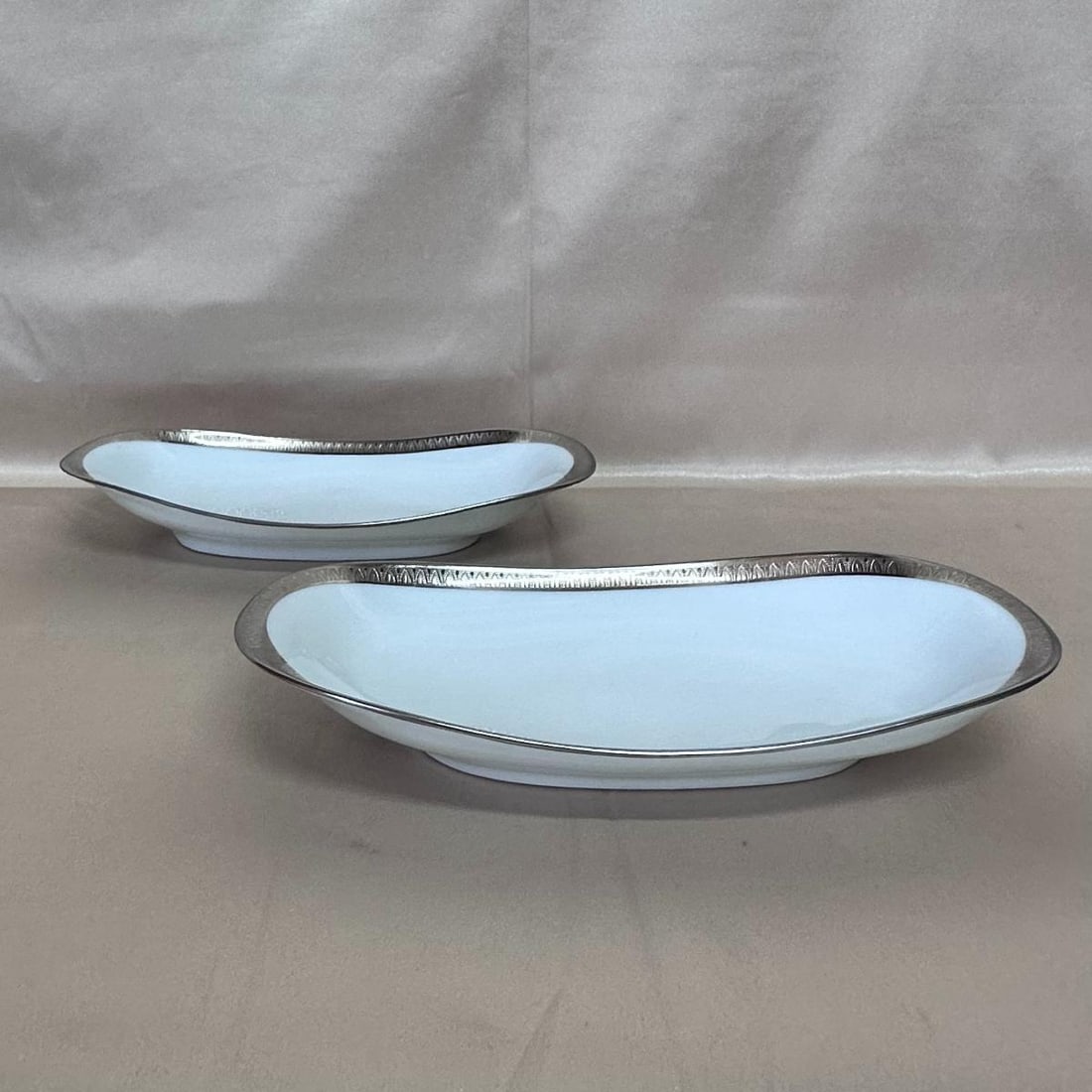Bernardaud Limoges France Vercors Relish Dish Set of 2: Material : Porcelain Designer : Bernardaud Measurements : 9 1/4" x 5" Marked: : Bernardaud Limoges France Vercors Incrustation Platine Condition: : New Additional: With Box