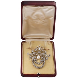 Antique Platinum Diamond Natural Pearl Brooch