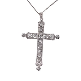 18k Gold Diamond Cross Pendant Necklace