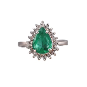18k Gold 1.37ct Pear Emerald Diamond Ring