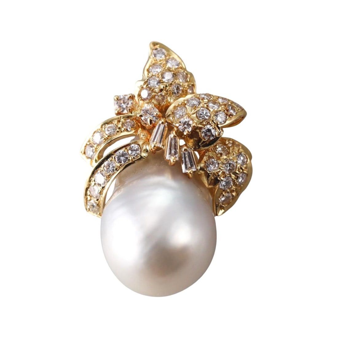 18k Gold Diamond Baroque South Sea Pearl Pendant: Metal : 18k Yellow Gold Designer : Not Signed Gemstone : Diamonds 0.84ctw, Baroque SS pearl - 20mm x 12.8mm. Measurements : Pendant is 28mm x 21mm. Marked: : 750, 084. Weight: <