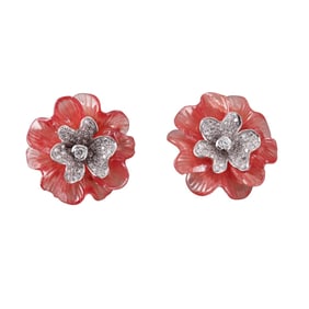 18k Gold Carved Quartz Diamond Flower Earrings