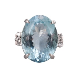 Platinum 15.5ct Aquamarine Diamond Ring