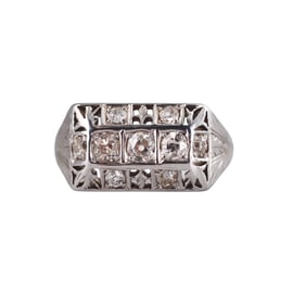 Art Deco 18k Gold Diamond Ring