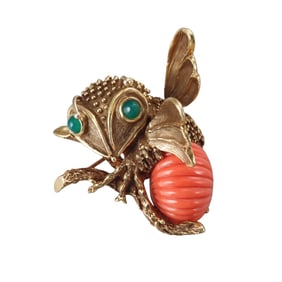E. Pearl 1960s 18k Gold Chrysoprase Coral Insect Brooch Pin