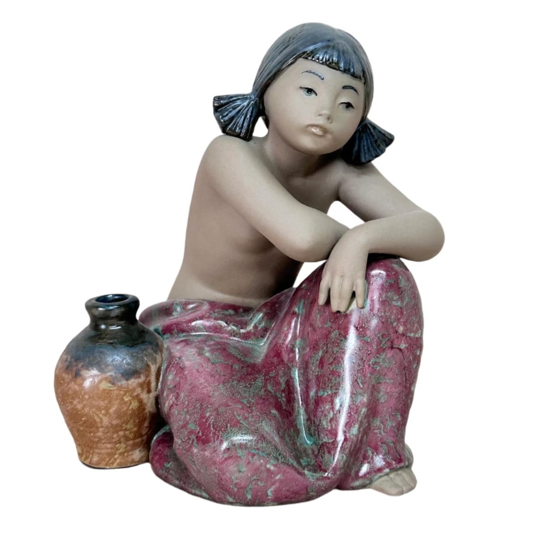 LLADRO Desiree Porcelain Figurine 01012146: Material : Porcelain Designer : LLADRO Measurements : H: 6 1/4'' x 5 1/8'' Marked: : LLADRO, Hand made in Spain. Condition: : New Additional: n/a