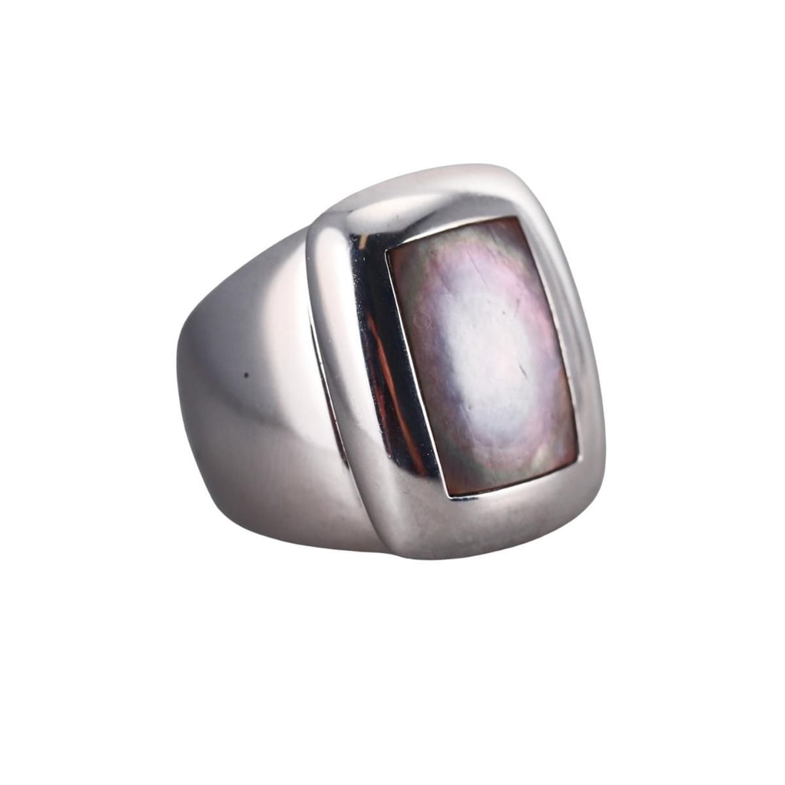 Van Cleef & Arpels 18k Gold Mother of Pearl Ring: Metal : 18k White Gold Designer : Van Cleef & Arpels Gemstone : Mother of Pearl Measurements : Ring size 6.25, top is 22mm x 18mm. Marked: : VCA, 750, 52, CL 17197. Weight: :