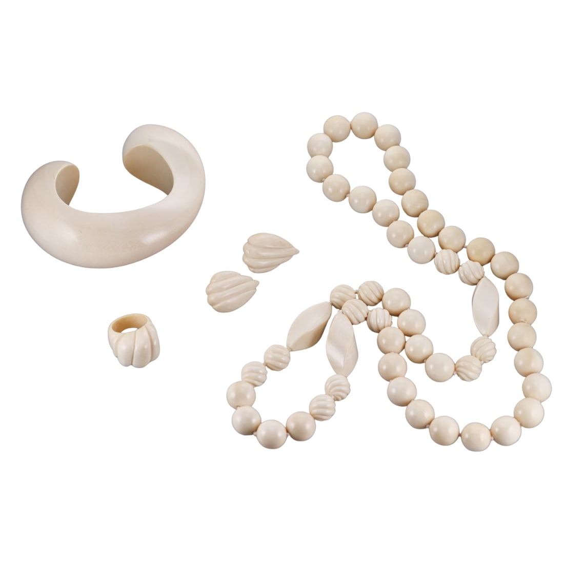 Patricia Von Musulin Resin Jewelry Lot of 4pc: Material : Resin/ 14k Gold Filled (earring backs) Designer : Patricia Von Musulin Gemstone : n/a Measurements : Bracelet will fit approx. 7" wrist and is 39mm wide. Necklace is 34" long (no cla