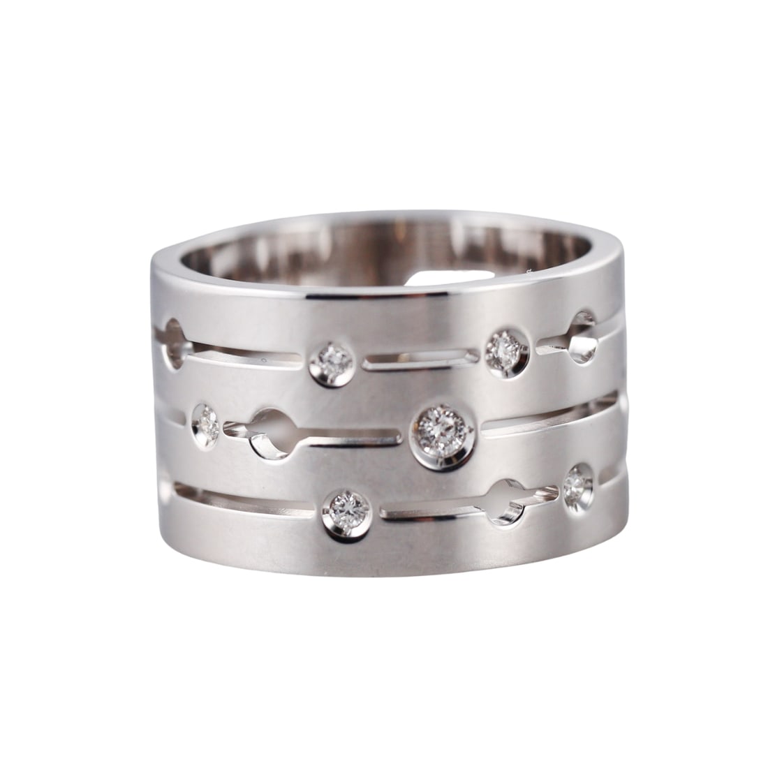 Dinh Van Pulse 18k Gold Diamond Band Ring Large Model: Metal : 18k White Gold Designer : Dinh Van Gemstone : Diamonds approx. 0.11ctw. Measurements : Ring size 6, width 12mm. Marked: : Dinh Van, 750, 52. Weight: : 11.5 grams