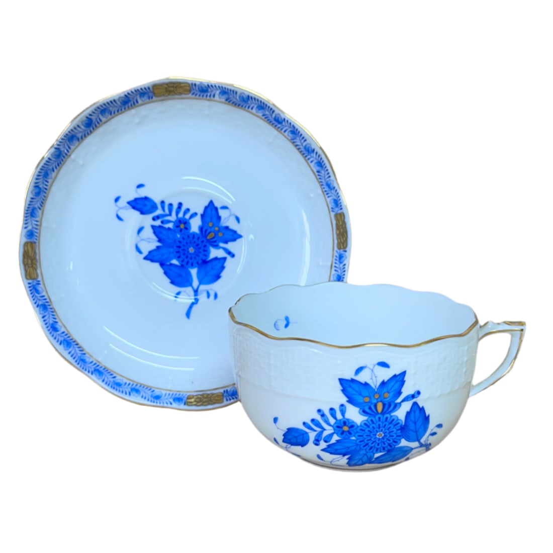 24pc Herend Chinese Bouquet Blue Flat Cup & Saucer Set for 12: Metal : Porcelain Designer : Herend Measurements : Coffee cup - 2 1/8" x 3 1/2", Saucer dish - 5 1/2". Marked: : Herend Hungary, Hand painted 724-2-00/AB 724-1-00/AB. Condition: : New,