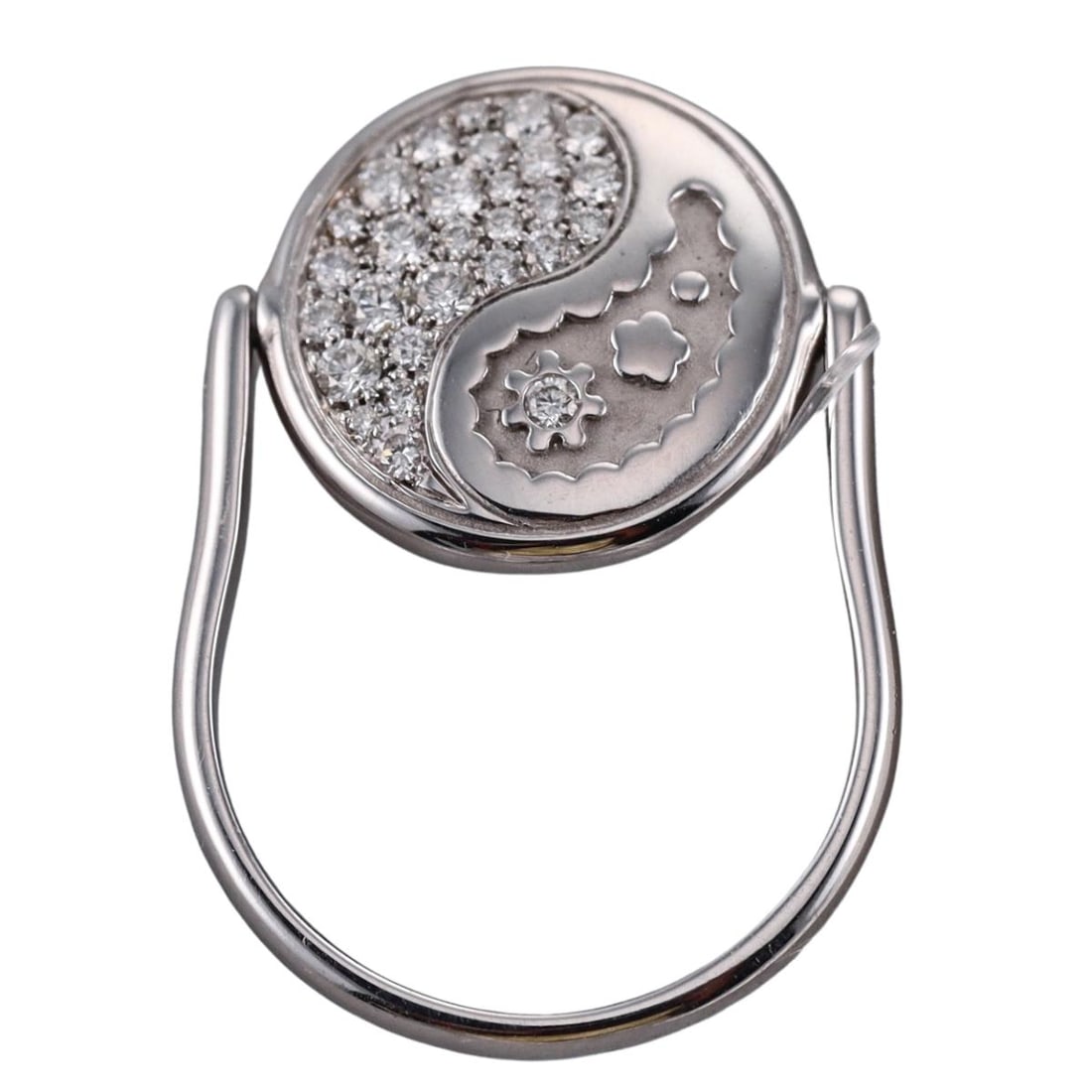 Carrera y Carrera Aqua Diamond Yin Yang Gold Flip Ring: Metal : 18k White Gold Designer : Carrera y Carrera Gemstone : Diamonds approx. 0.57ctw. Measurements : Ring Size 7. Top is 15mm in diameter. Marked: : CyC, Serial Number, 750 Weight: : 6.4 grams