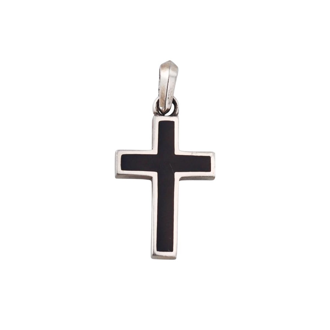 David Yurman Sterling Silver Onyx Cross Pendant: Metal : Sterling Silver Designer : David Yurman Gemstone : Onyx Measurements : Pendant is 26mm x 16mm. Marked: : DY 925. Weight: : 3.9 grams Condition: : Excellent. Additional: n/a