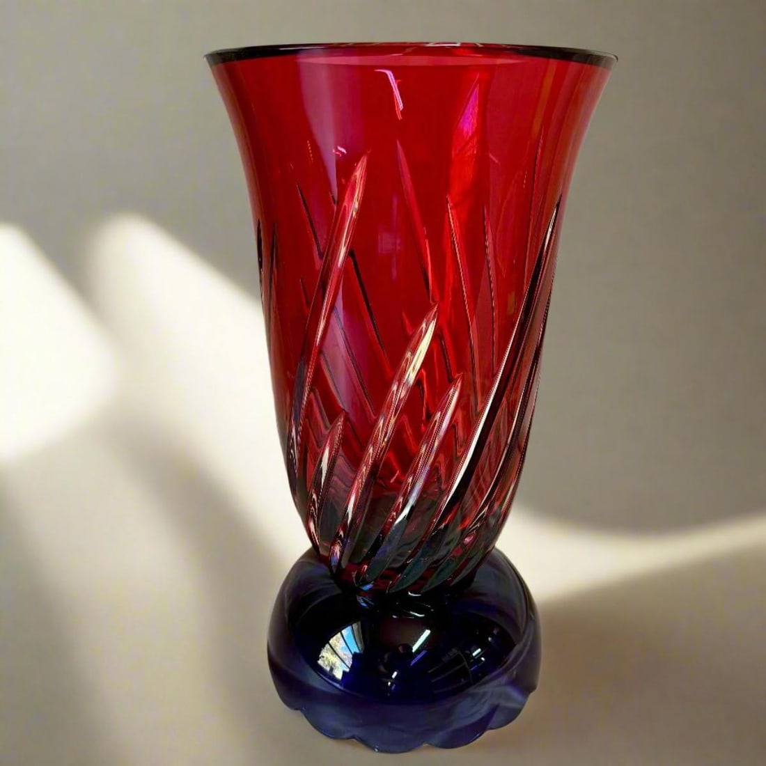 Saint-Louis Les Endiables Large Crystal Vase 109895: Material : Crystal Designer : Saint-Louis Measurements : D: 7 7/8'', H: 13 7/8'' Marked: : St. Louis, France, Crystal Condition: : New/store sample. Additional: With box.