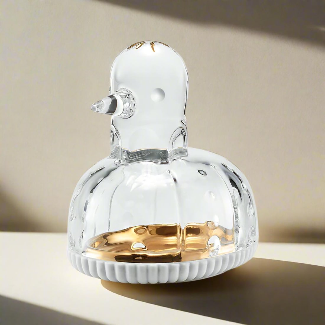 Baccarat Crystal Zoo Clear Duck Jewelry Box 2814457: Material : Crystal Designer : Baccarat Measurements : H: 4 1/2'', D: 4'' x 3 1/4'' Marked: : Baccarat. Condition: : New/store sample. Additional: With box.