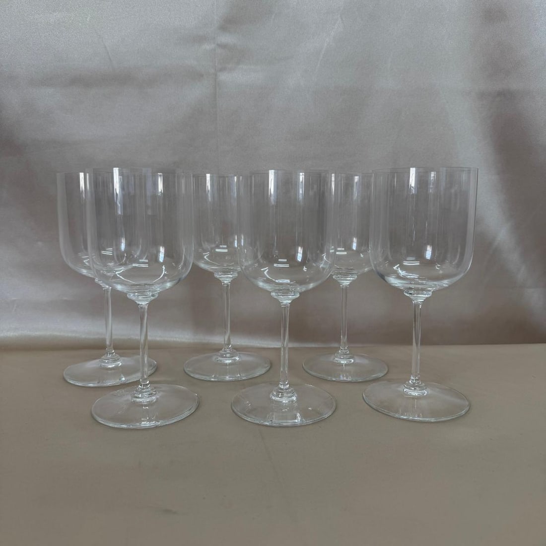 Set of 6 Saint-Louis Crystal Wine Glass: Material : Crystal Designer : Saint-Louis Measurements : H: 7 1/4'' Marked: : Saint-Louis Condition: : New/store sample. Additional: With box.
