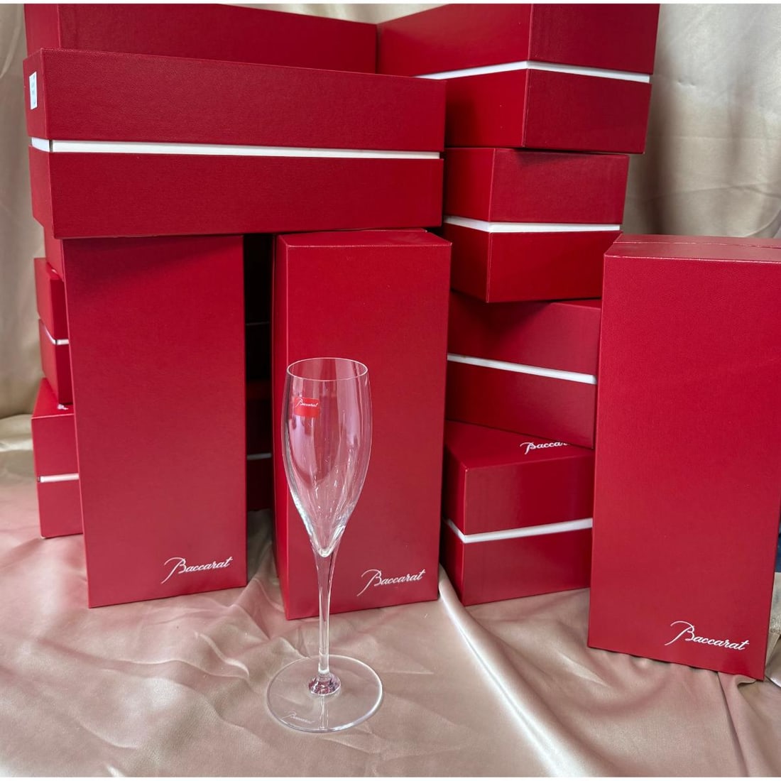 Set of 12 Baccarat Crystal Saint Remy Fluted Champagne Glass #1110109: Material : Crystal Designer : Baccarat Measurements : D: 1.7/8'',H: 8.5'' Marked: : Baccarat Condition: : New/store sample. Additional: With box.