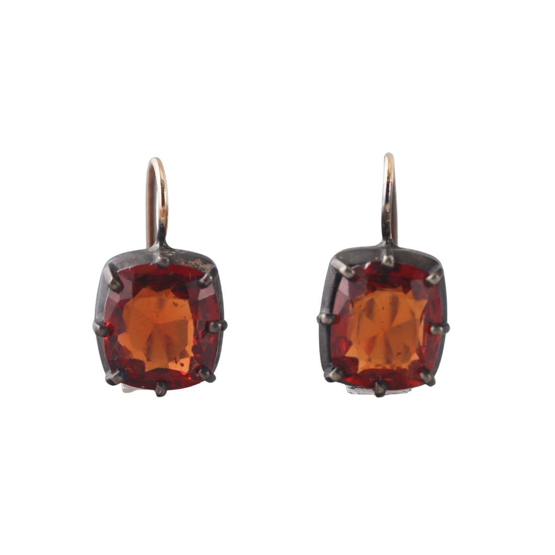 Gold Silver Spessartite Garnet Earrings: Metal : 14k Gold / Silver Designer : Not Signed Gemstone : Spessartite garnet Measurements : Earrings ar 20mm long. Marked: : Tested 14k/silver. Weight: : 5.3 grams Condition: : Excellent.