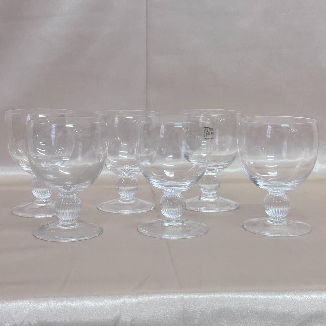 Set of 6 Nason & Moretti Murano Wine Glass: Material : Murano glass Designer : Carlo Moretti Measurements : 4.25" (H) x 2.85" (top Diam.) / 11cm (H) x 7.3cm (top Diam.) Marked: : Carlo Moretti Condition: : New, store sample