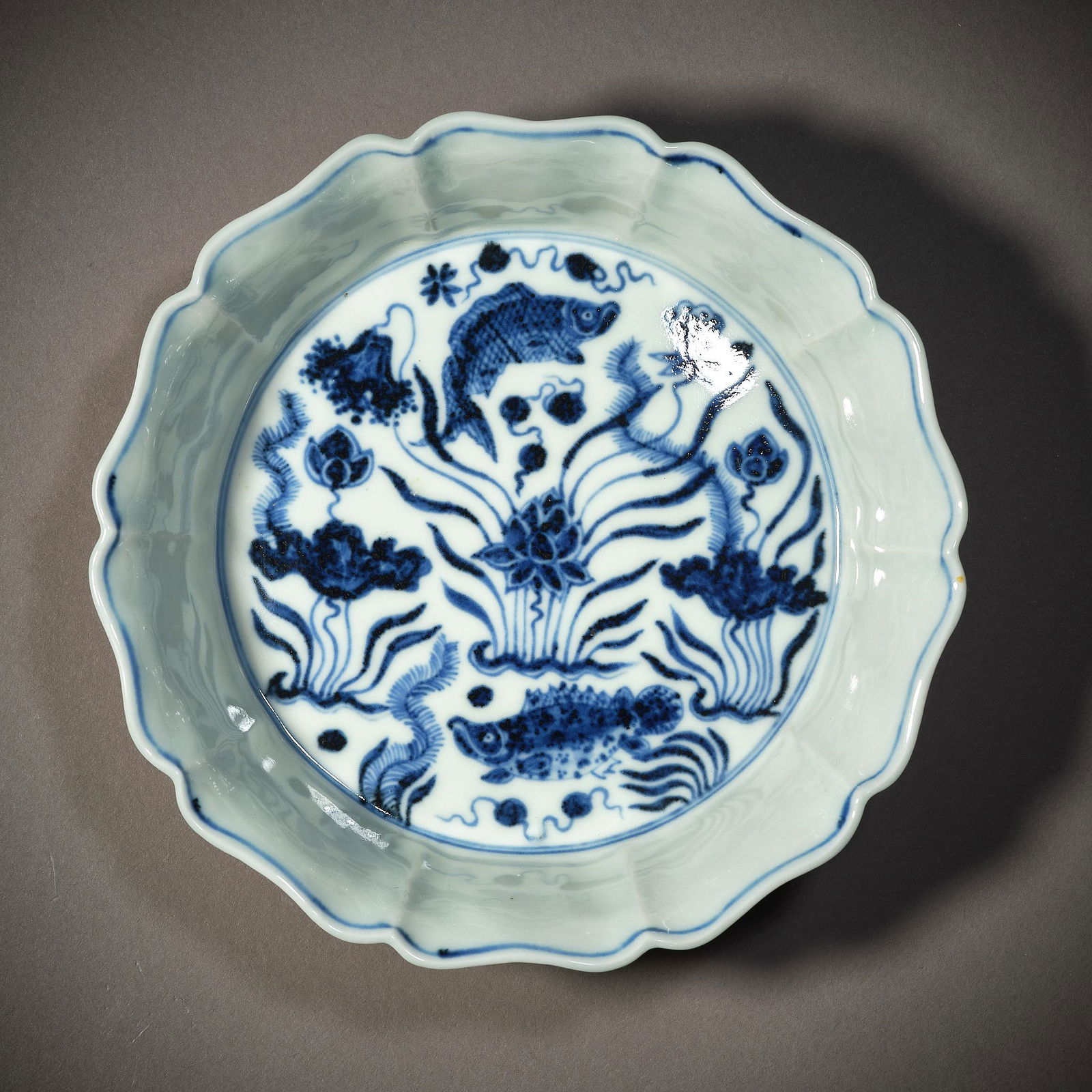 Ming Dynasty of China,Blue and White Algae Pattern Plate (1 of 7)