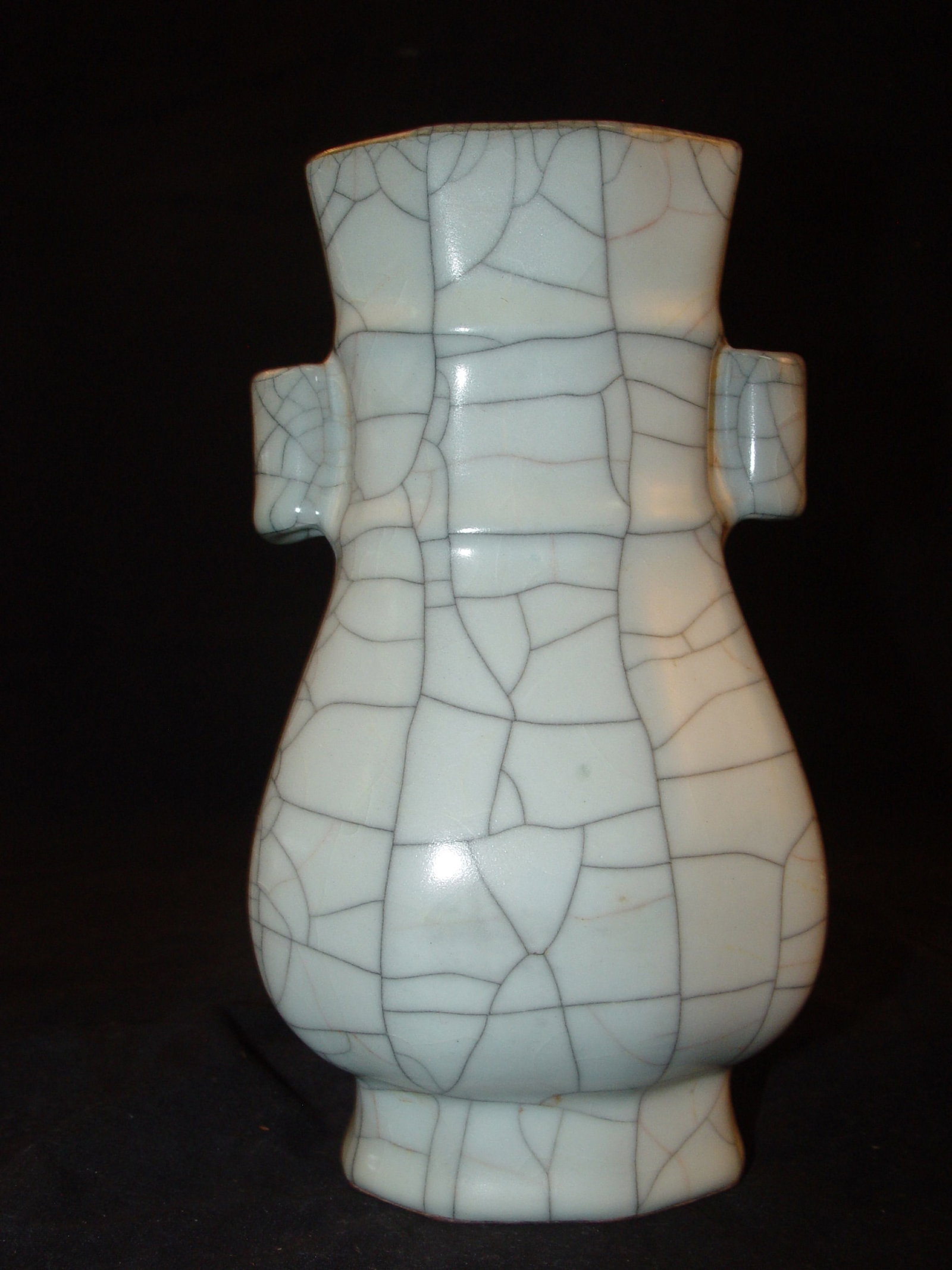 Song-Style Crackle ware Porcelain, Tubular Ears Vase: Song-Style Crackle ware Porcelain, Tubular Ears Vase . Size:8 " * 4"