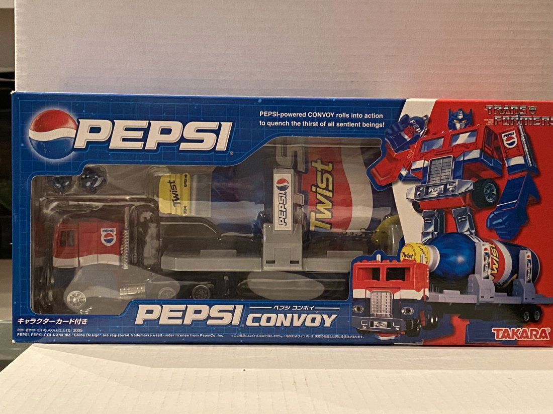 TRANSFORMERS OPTIMUS PRIME CONVOY PEPSI EDITION TAKARA (1 of 3)