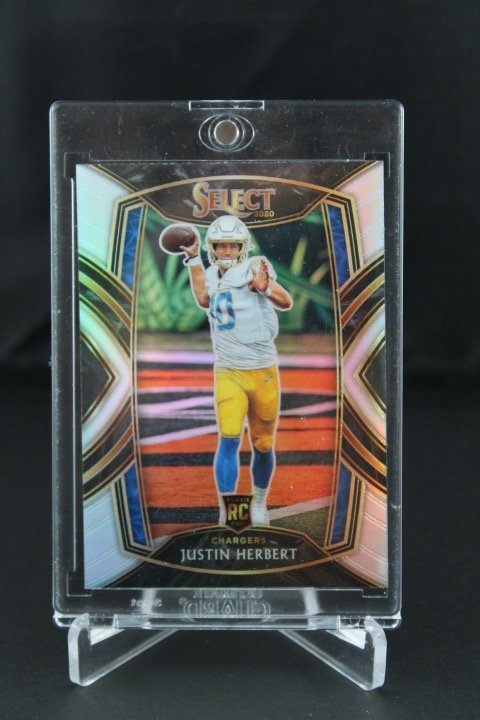 2020 Panini Select Prizm Club Level Justin Herbert RC (1 of 2)