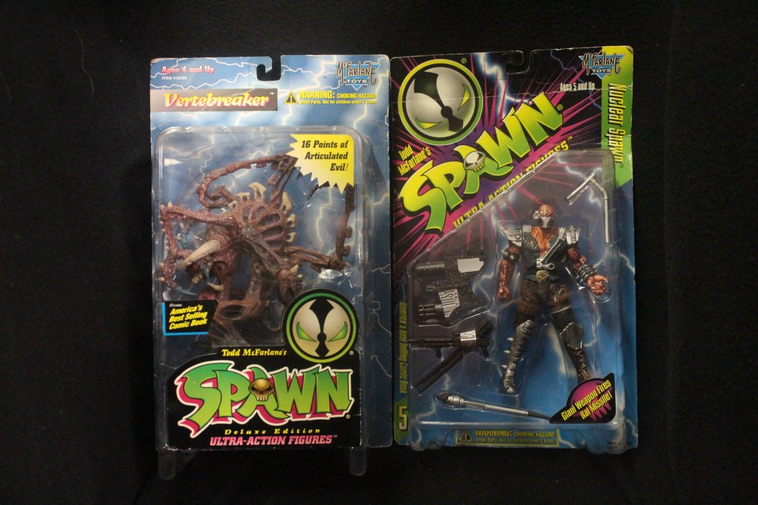 MCFARLANE SPAWN VERTEBREAKER & NUCLEAR SPAWN ACTION (1 of 3)