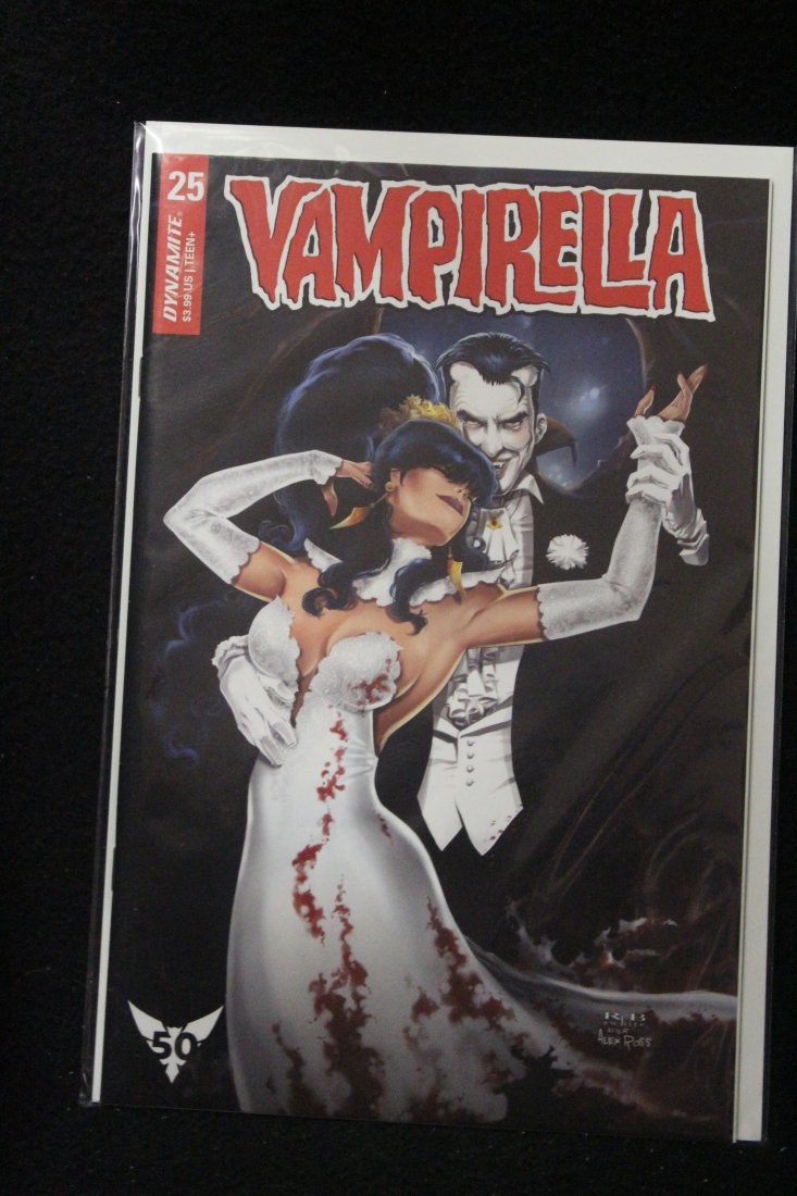 Vampirella #25 Alex Ross Cover (1 of 1)