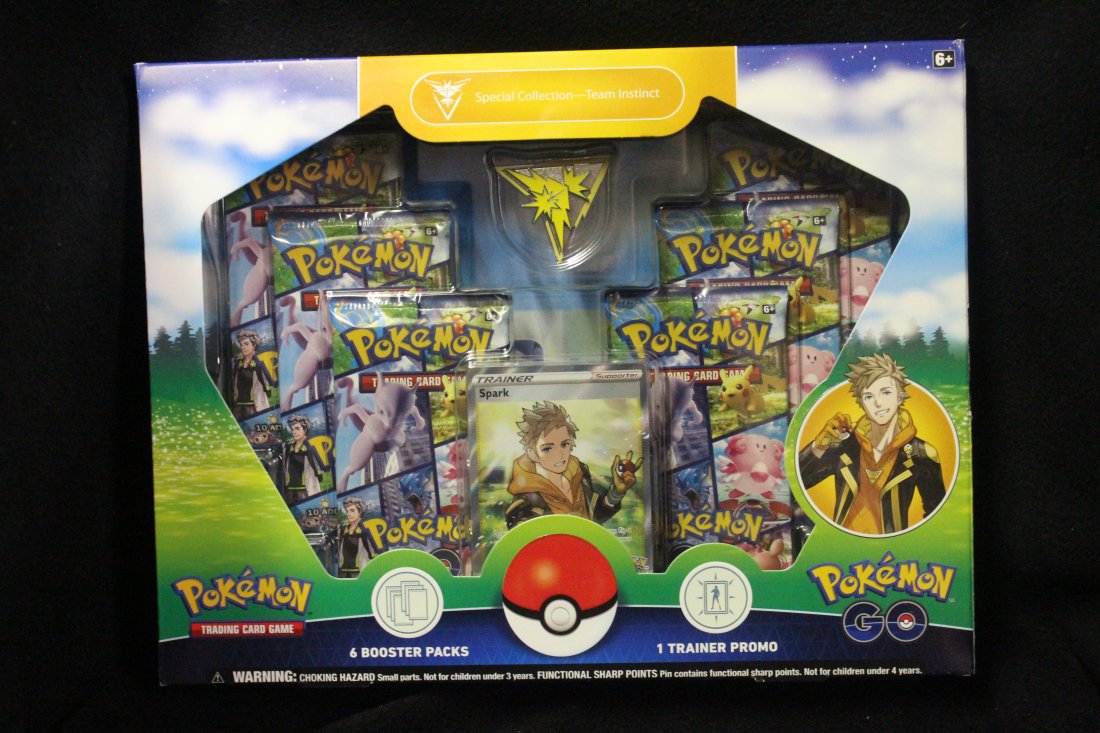 POKEMON GO SPECIAL Team Instinct COLLECTION SEALED UNOPENED (1 of 1)