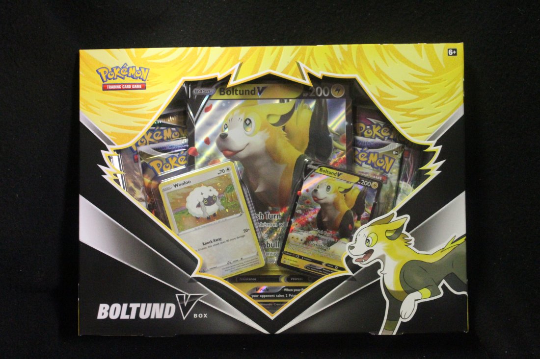 POKEMON BOLTUND V-BOX SEALED UNOPENED (1 of 1)