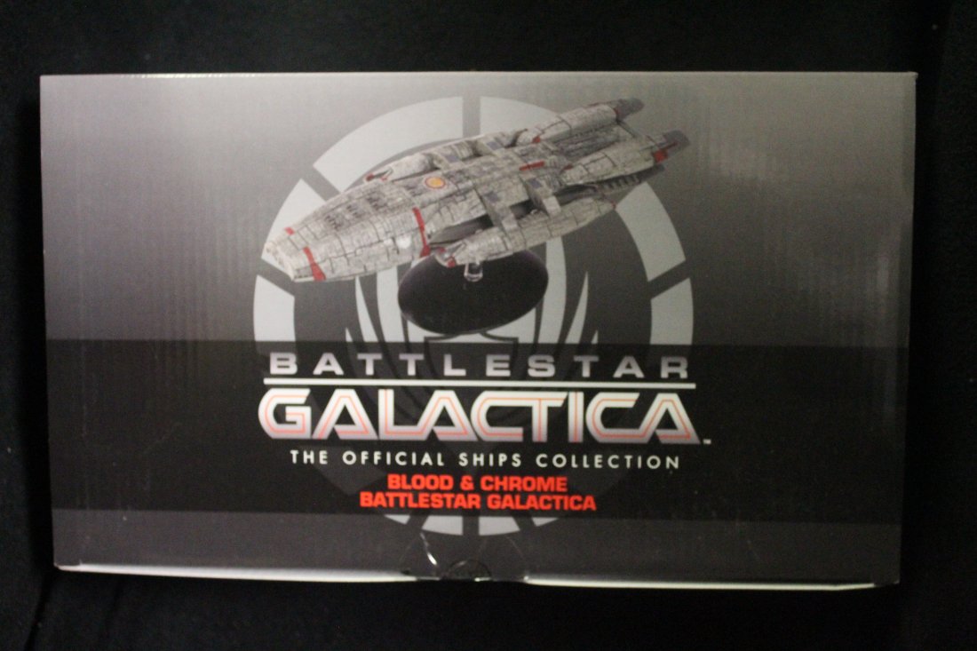 EAGLEMOSS BATTLESTAR GALACTICA STARSHIP BATTLESTAR GALACTICA BLOOD & CHROME (1 of 1)
