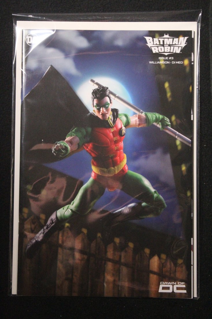 BATMAN AND ROBIN #3 ROBIN ACTION FIGURE VARIANT COVER: BATMAN AND ROBIN #3 ROBIN ACTION FIGURE VARIANT COVER