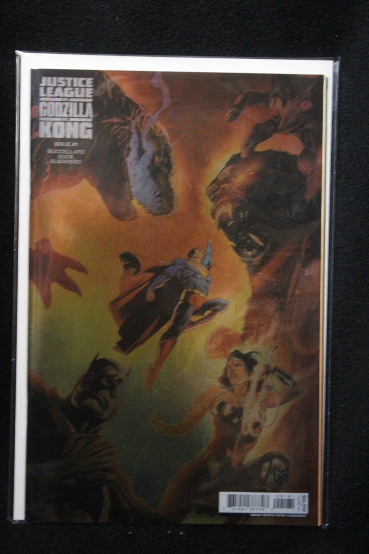 JUSTICE LEAGUE VS GODZILLA VS KONG FOIL VARIANT COVER: JUSTICE LEAGUE VS GODZILLA VS KONG FOIL VARIANT COVER