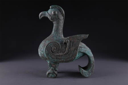 A BRONZE PHOENIX SCULPTURE ORNAMENT.