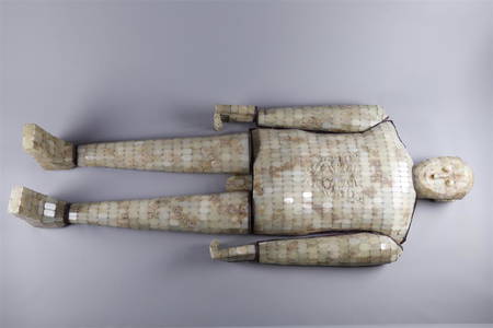 A HETIAN JADE CLOTHES "JINLVYUYI".