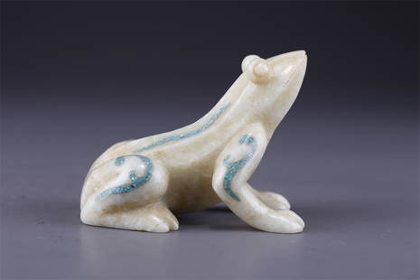 AN ANTIQUE JADE FROG CARVING ORNAMENT.: Antique Jade Frog Carving Ornament.