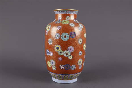 A FAMILLE-ROSE PORCELAIN LANTERN-SHAPED BOTTLE.: Famille-Rose Porcelain Lantern-Shaped Bottle with Ball Flowers Pattern.