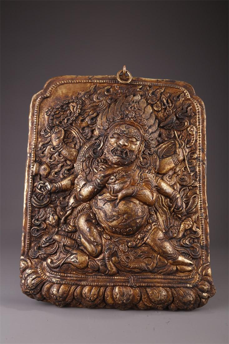 A TIBETAN GILT BRONZE MAHAKALA BUDDHA PLATE. (1 of 7)