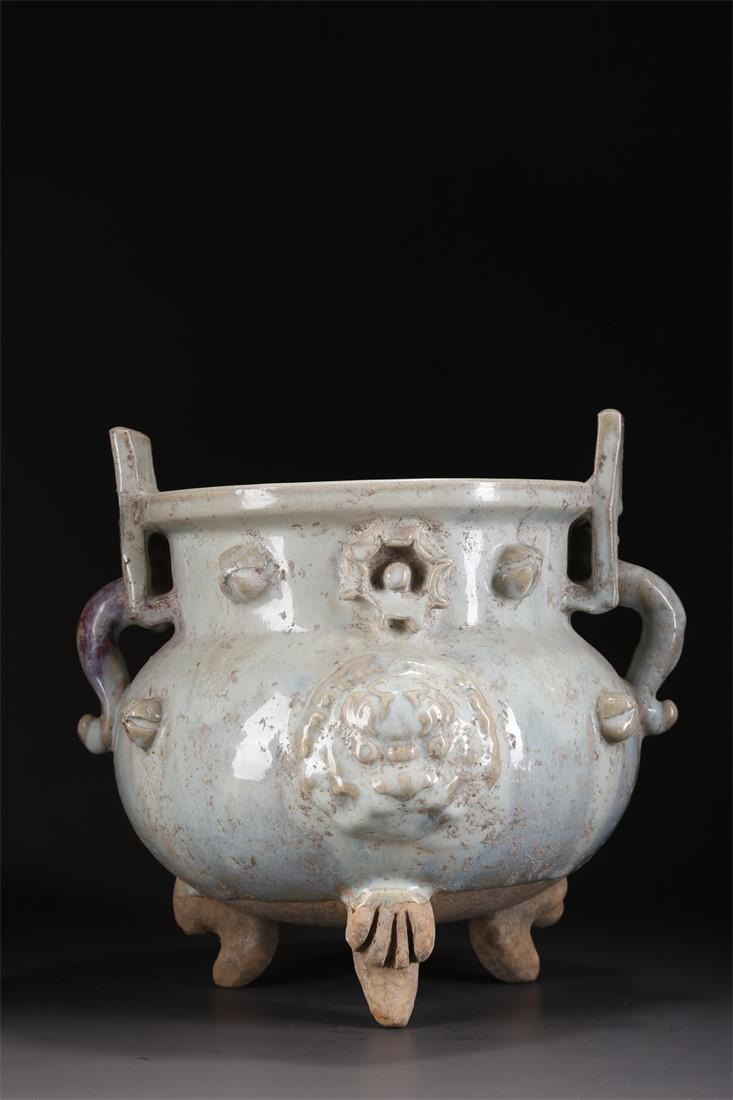 A TRIPOD PORCELAIN CENSER, JUN KILN. (1 of 9)