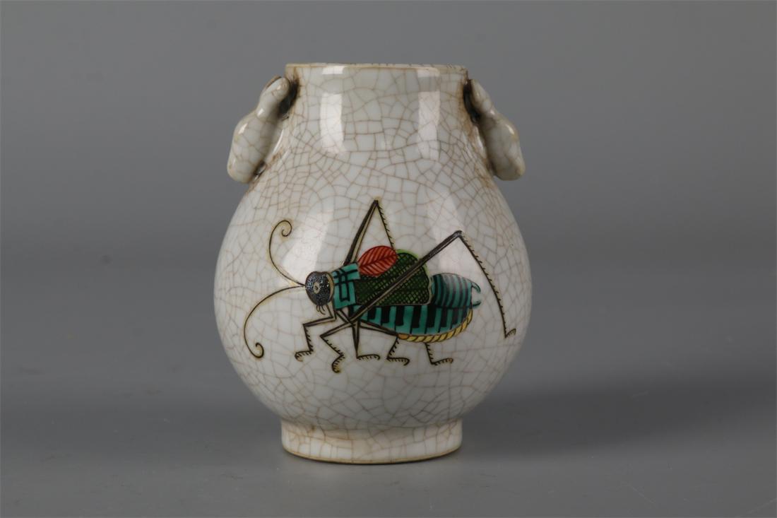 A PORCELAIN BOTTLE WITH CRACKS DESIGN, GE KILN. (1 of 9)