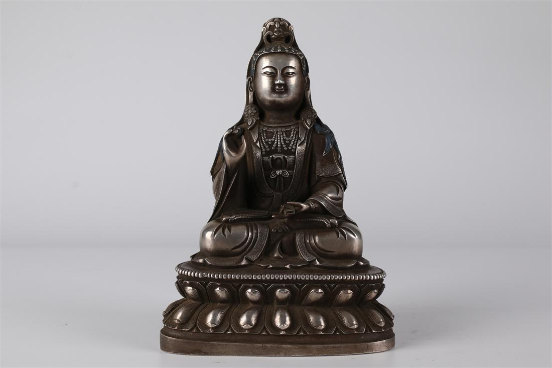 A TIBETAN SILVER AVALOKITESVARA BUDDHA STATUE. (1 of 9)