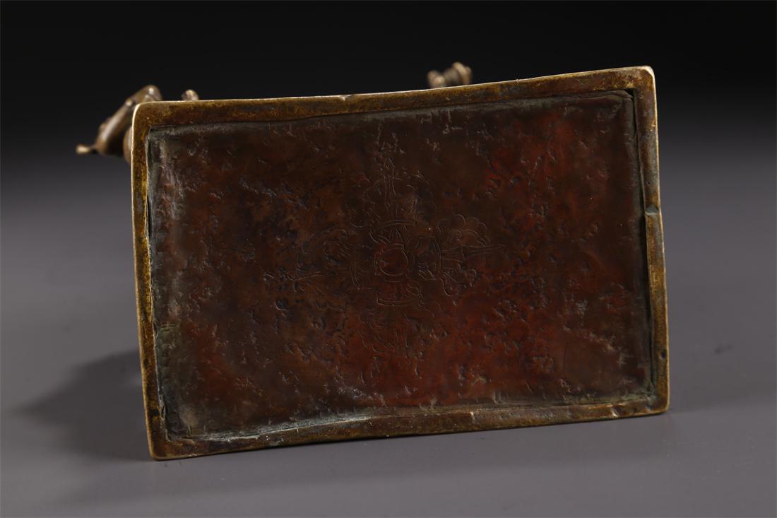 A TIBETAN ALLOY BRONZE SAKYAMUNI BUDDHA STATUE. (1 of 9)