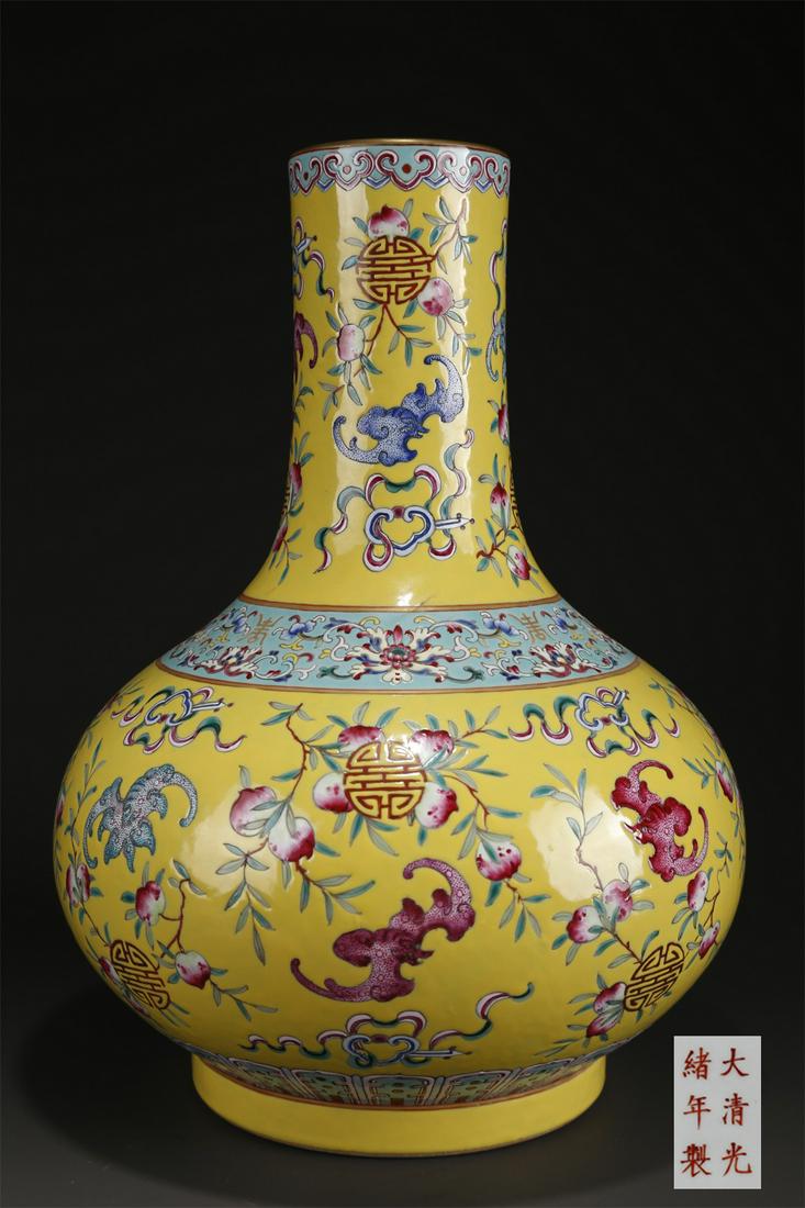 A FAMILLE-ROSE PORCELAIN LONG-NECK BOTTLE. (1 of 9)