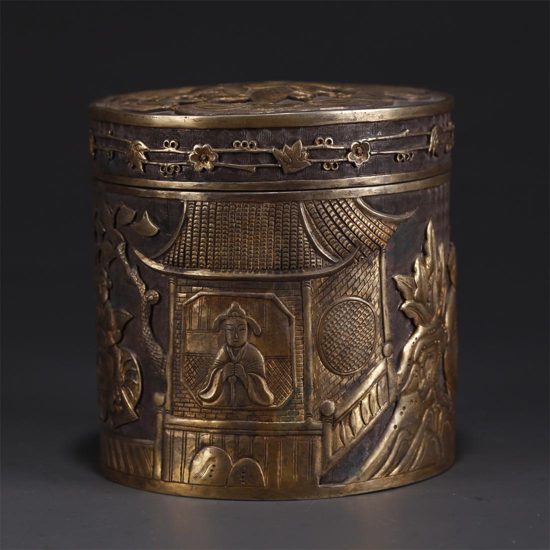 A SILVER BOX WITH FIGURE DESIGN, PARTLY GILT. (1 of 11)