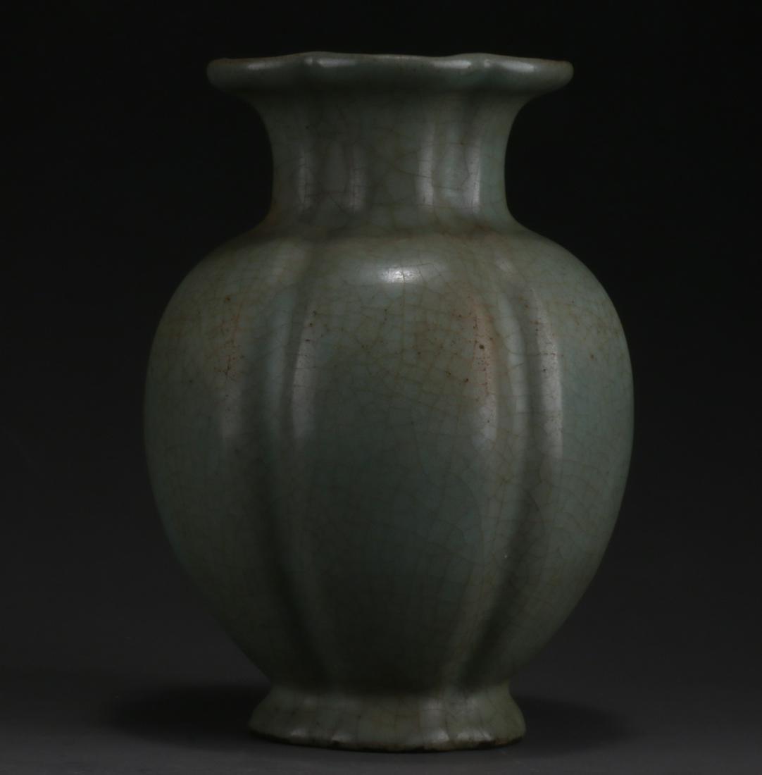 A PORCELAIN BOTTLE, RU KILN. (1 of 8)