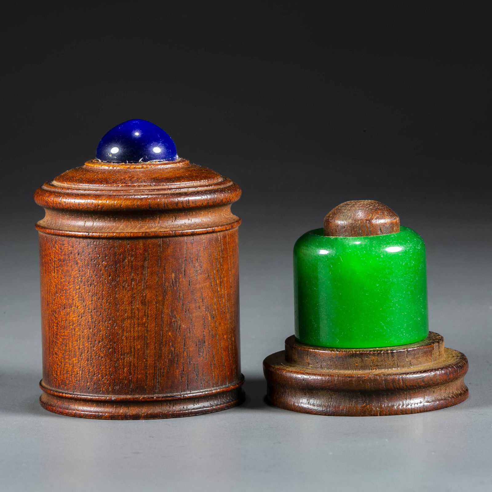 A JADEITE THUMB RING. (1 of 7)