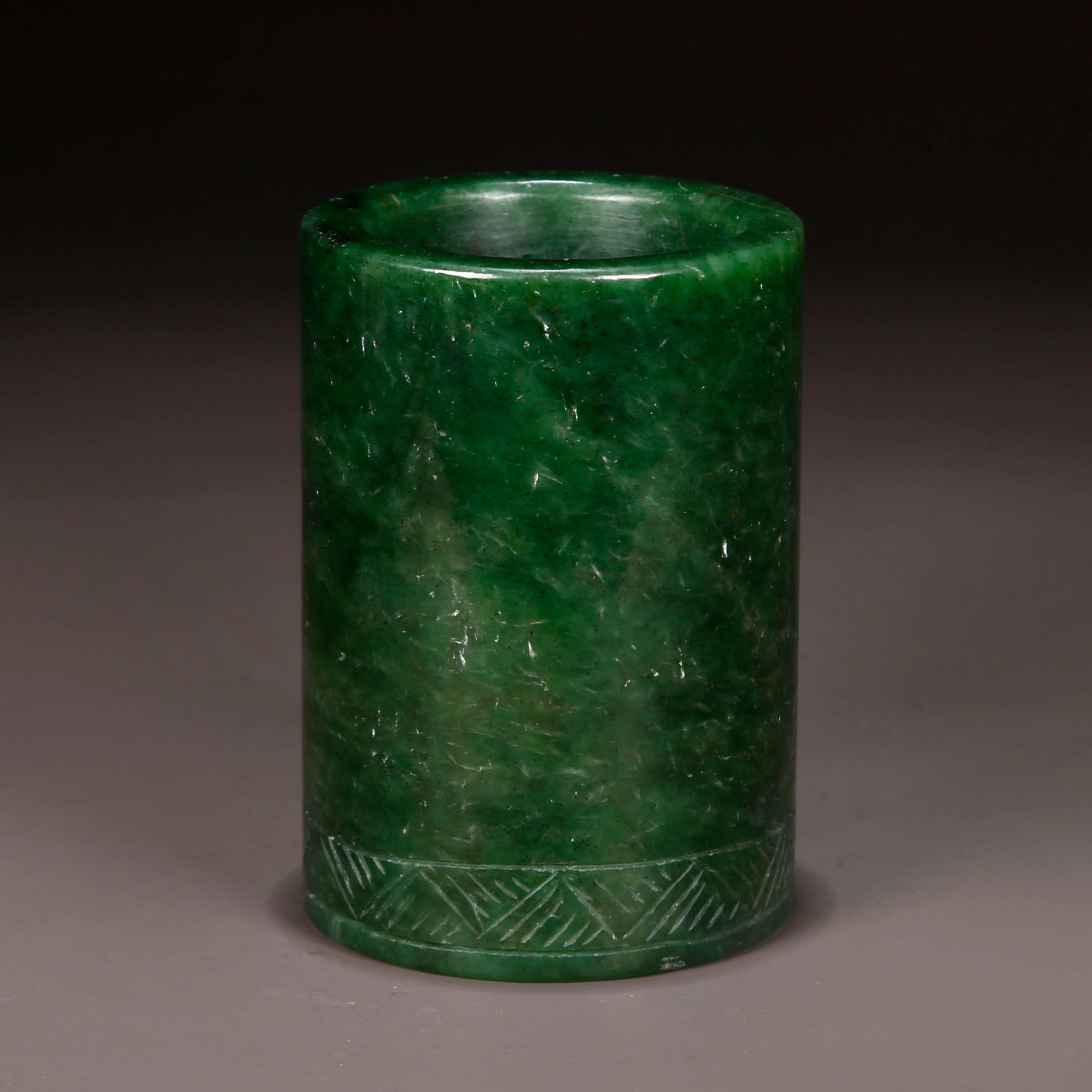 A HETIAN JASPER WRITING-BRUSH POT. (1 of 9)