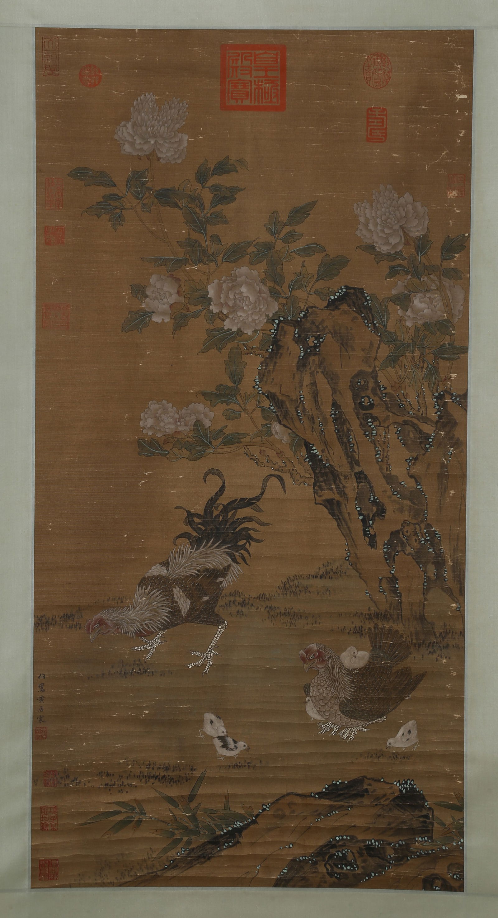 A FLOWERS AND BIRDS PAINTING, HUANG JUCAI.黄居寀: Flowers and Birds Painting on Silk, Painted by Huang Jucai.黄居寀