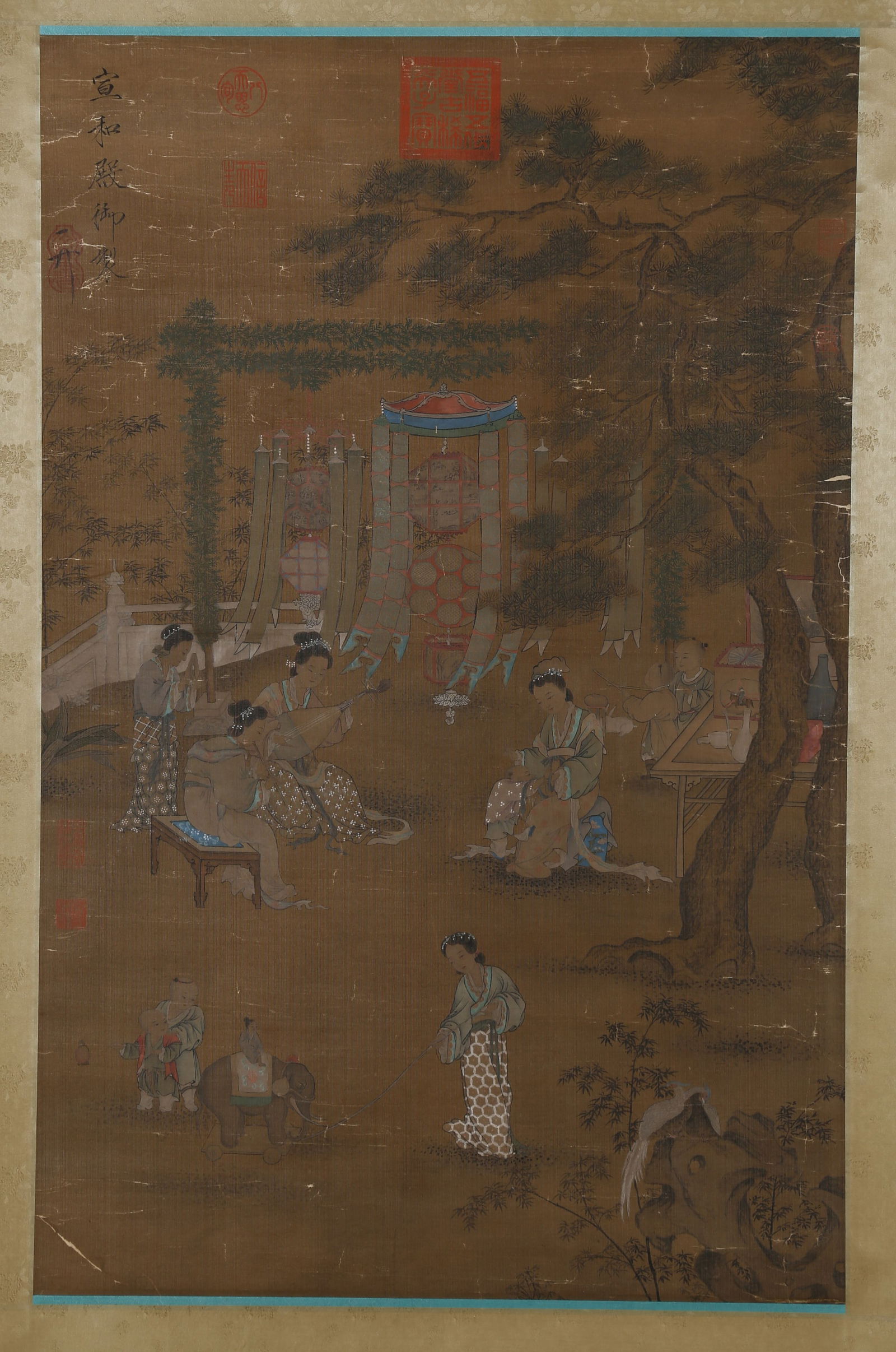 A FIGURE STORY PAINTING ON SILK.宋徽宗: Figure Story Painting on Silk, Painted by Emperor Huizong of Song Dynasty.宋徽宗