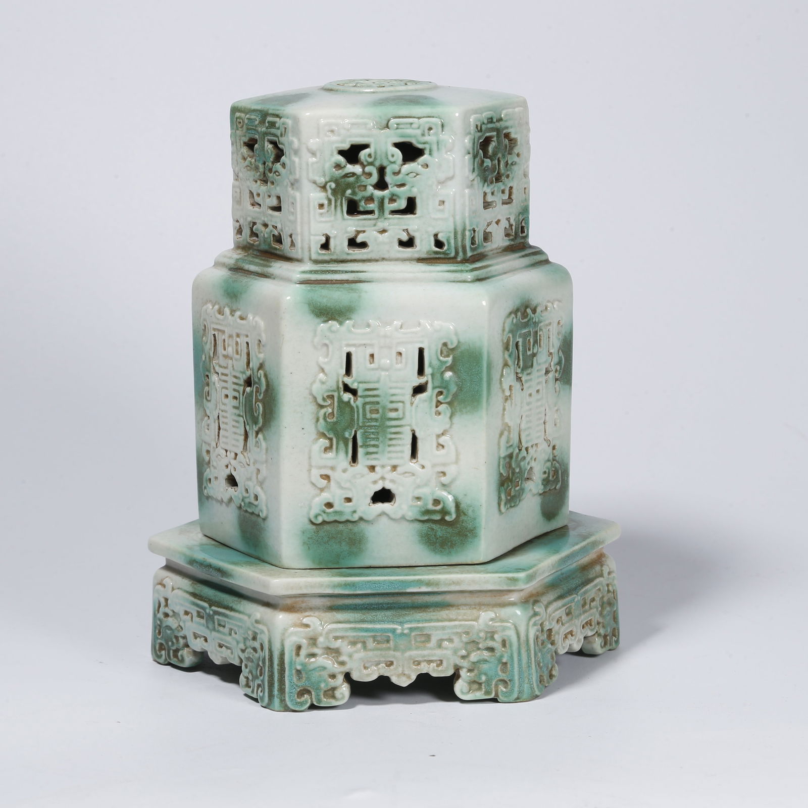A GREEN GLAZED INCENSE BURNER (1 of 10)